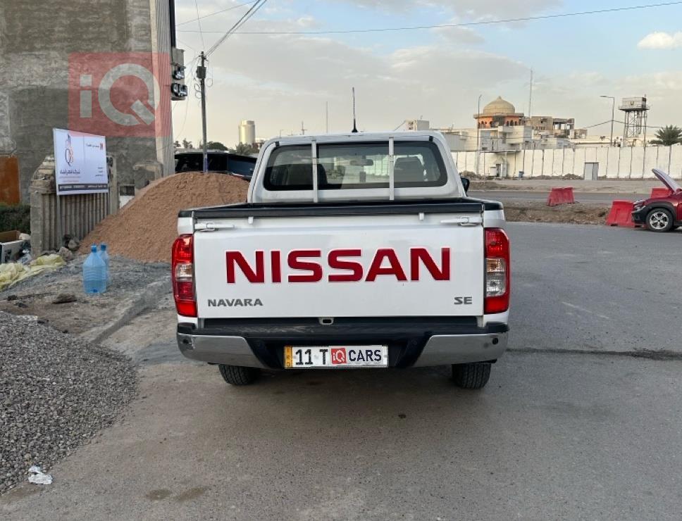 نيسان نافارا